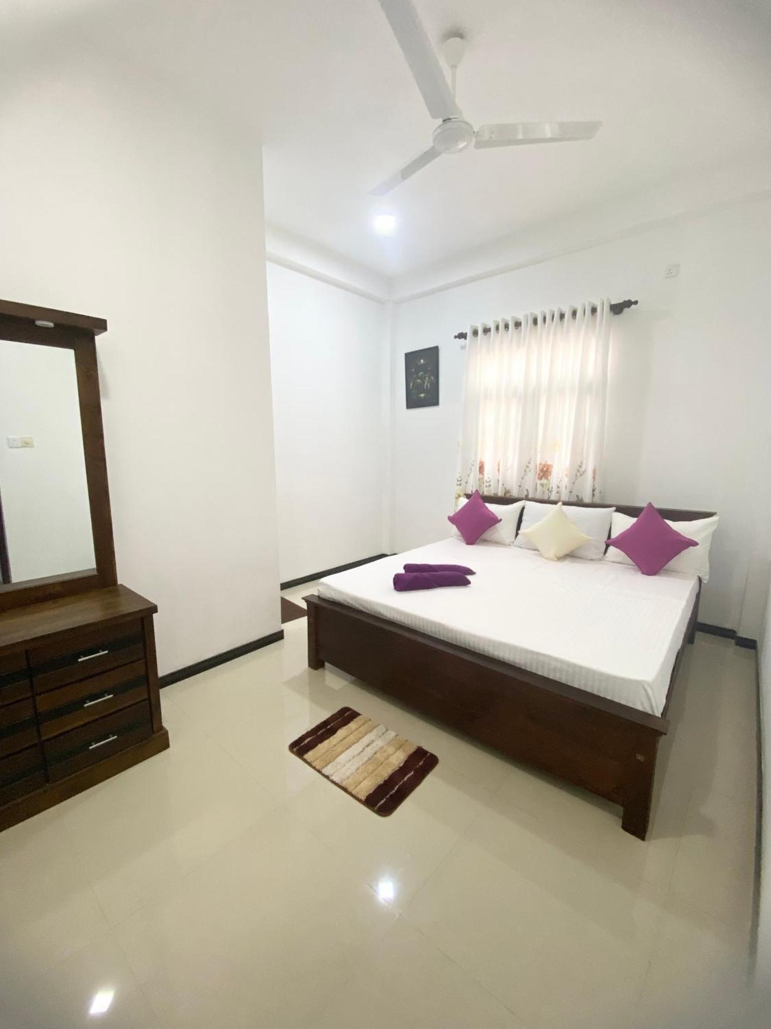 Mario Family Villa And Restaurant Negombo Exterior foto
